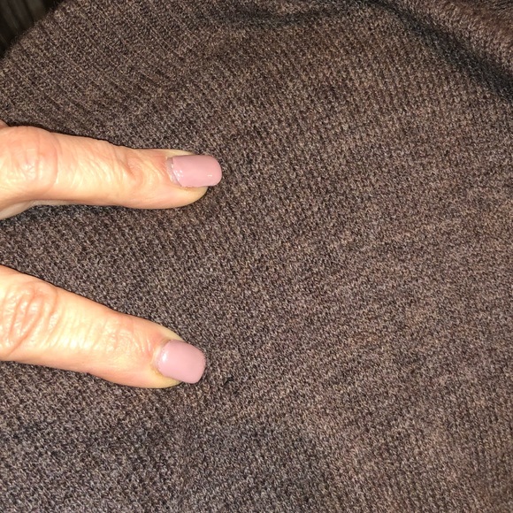 NWT! OVERSIZED RUFFLE WOOL SWEATER
DRESS - Picture 8 of 13